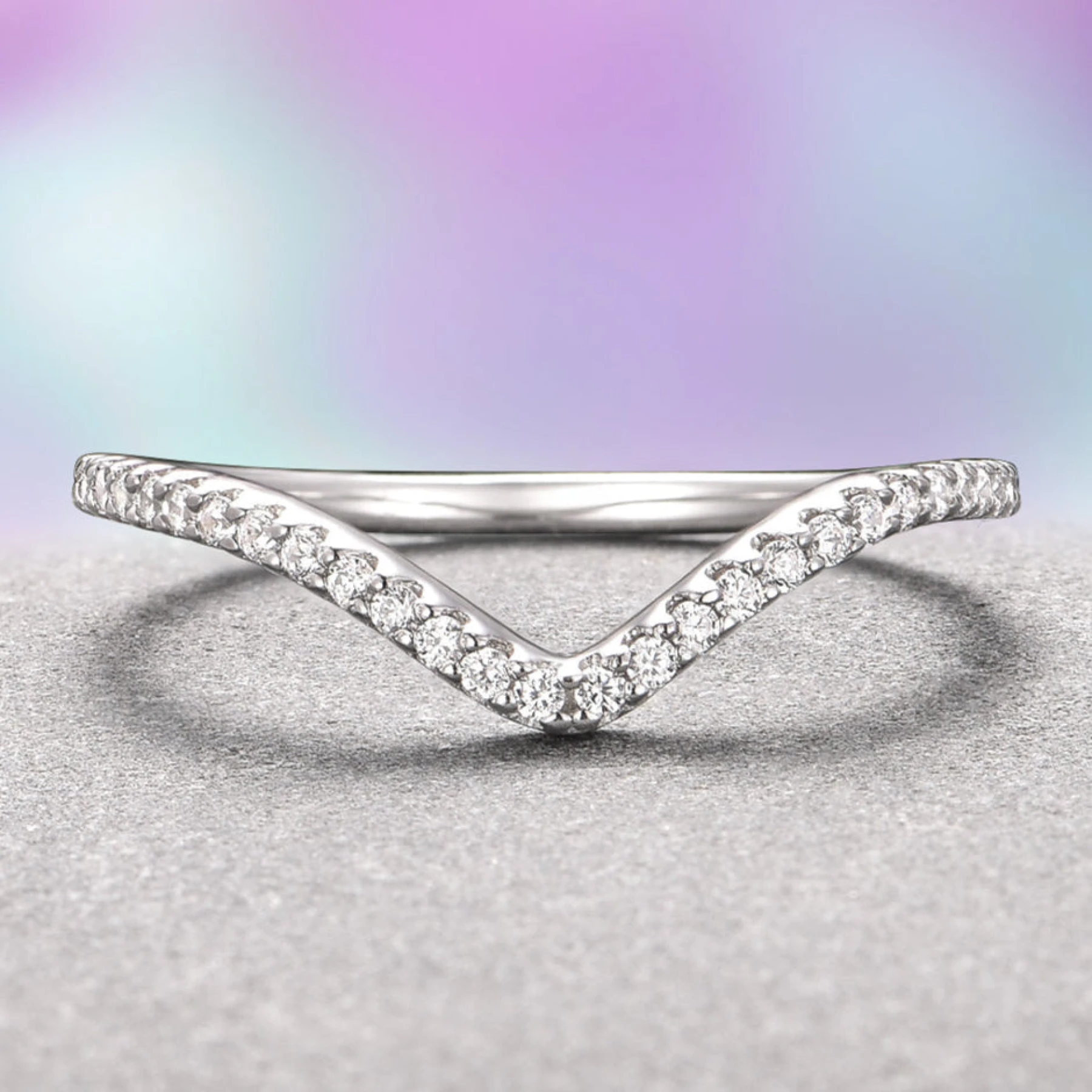 Chevron Minimalist Wedding Band in Sterling Silver
