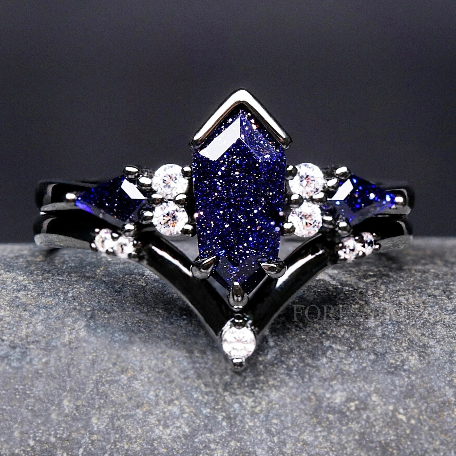 Starry Night Ring Coffin Kite Cut Sandstone, Black Rhodium Engagement Ring Set