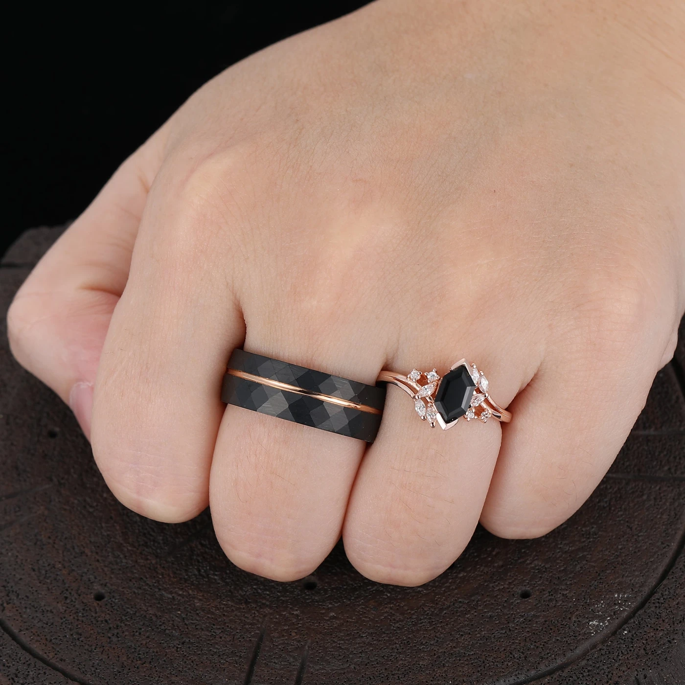 Exquisite Natural Black Onyx Cluster Engagement Couple Rings Matching Stylish Hammered Tungsten His And Hers Wedding Rings - view 7