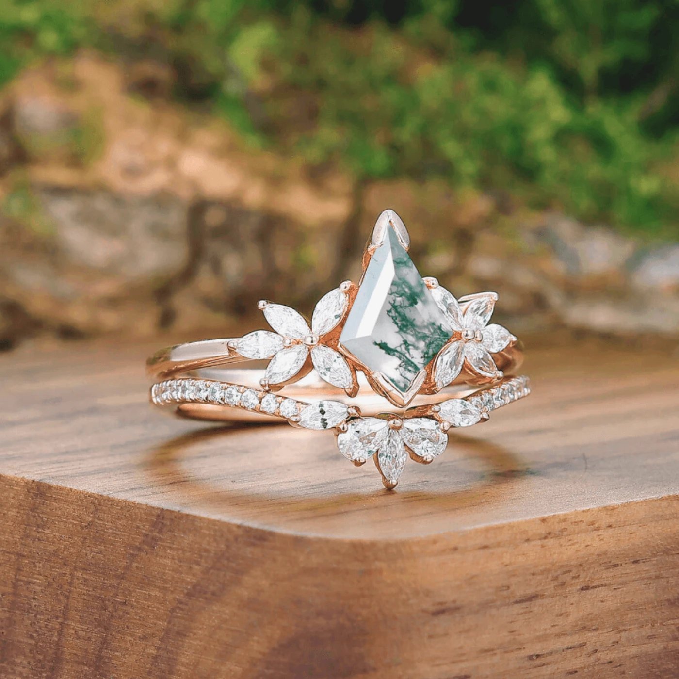 Noble Petal Kite Cut Moss Agate Ring Set 925 Sterling Silver And Tungsten Couples Ring - view 7