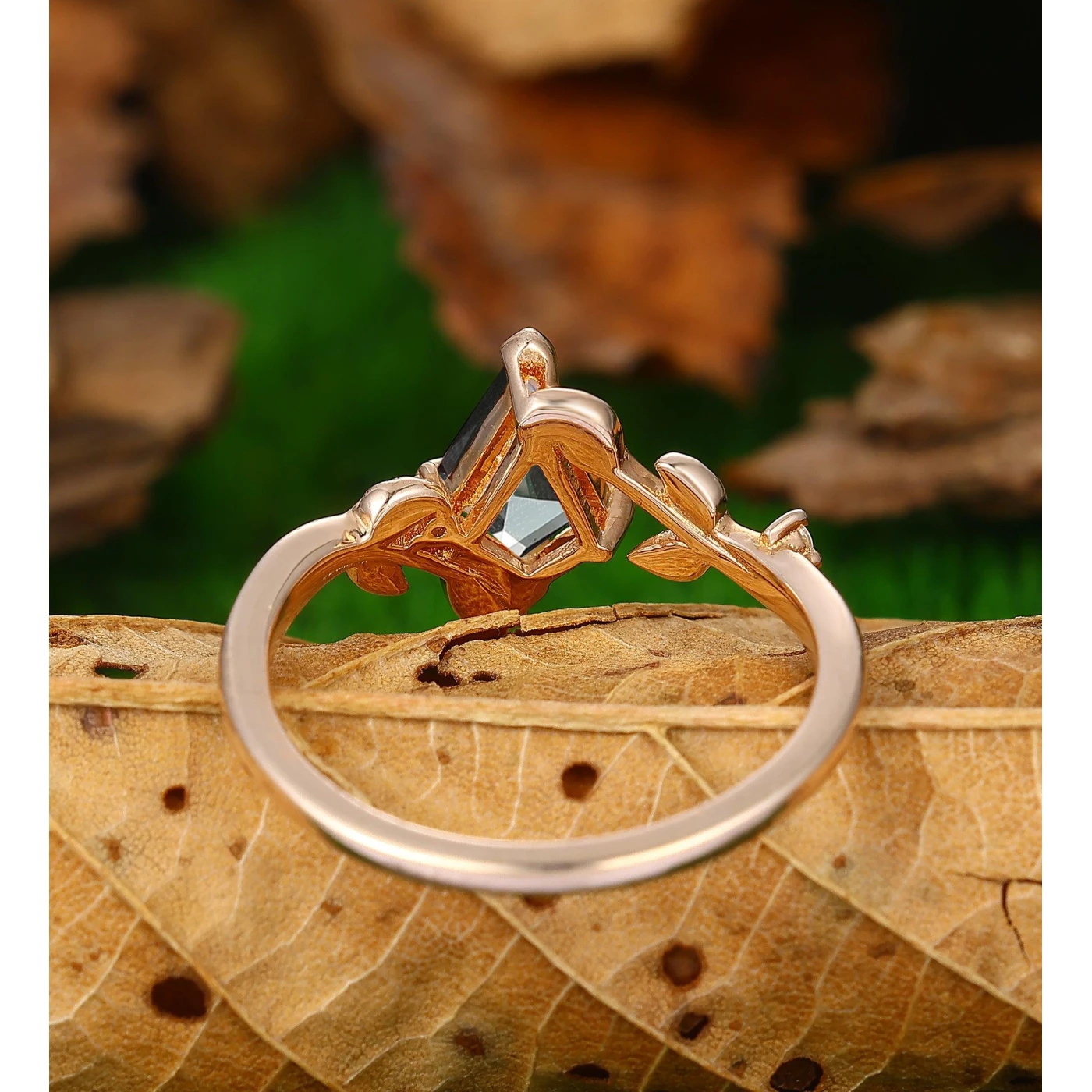 Antique Kite Shaped 1.35CT Alexandrite Engagement Ring Nature Inspired Wedding Promise Ring - view 4