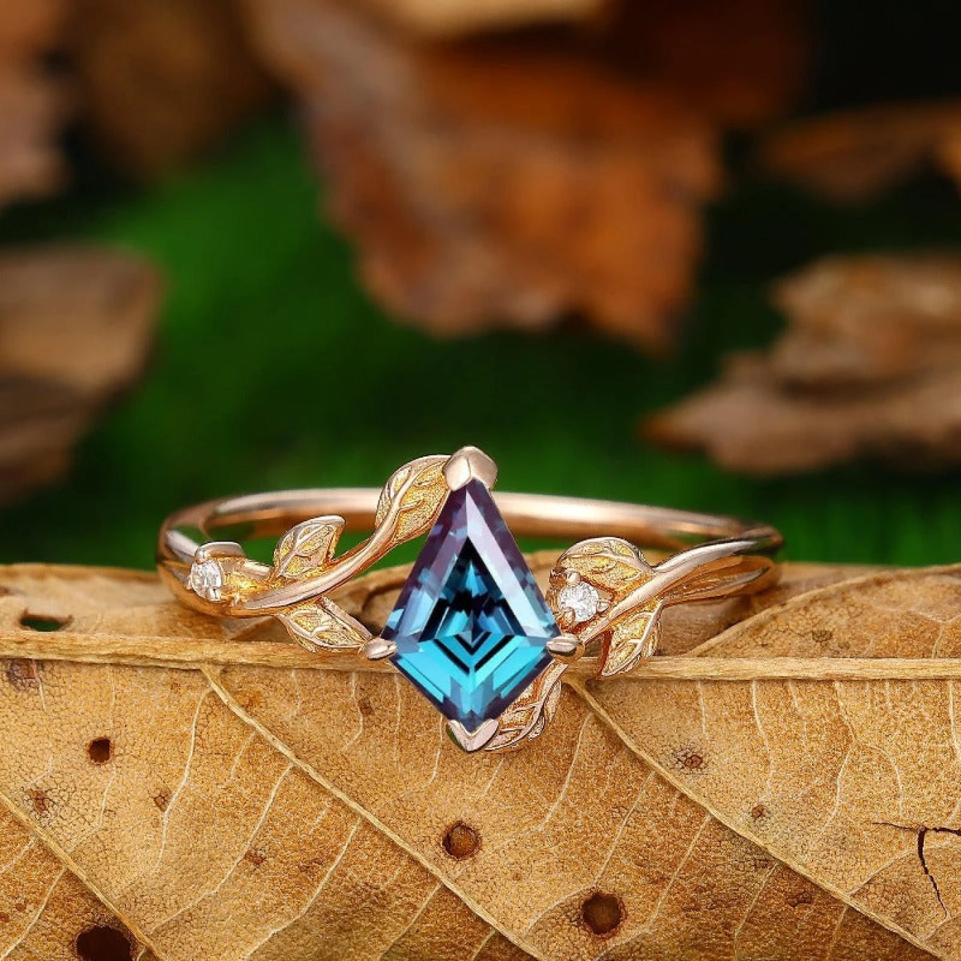 Antique Kite Shaped 1.35CT Engagement Ring Nature Inspired Wedding Promise Ring