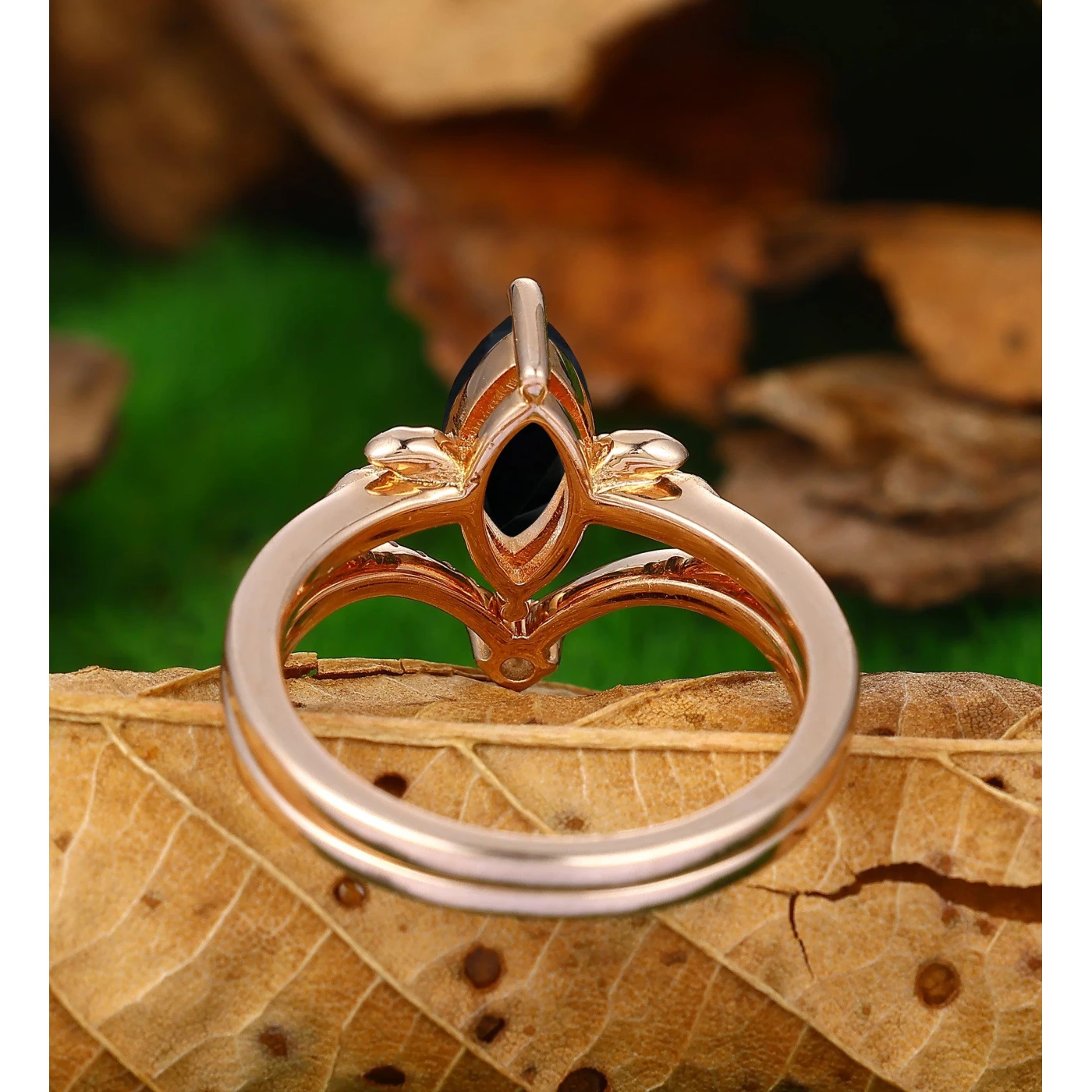 Unique Marquise Black Onyx Leaf Ring Art Deco Black Gemstone Wedding Band Bridal Set - view 4
