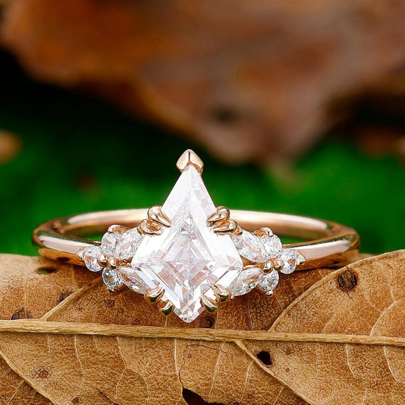 Unique 1.8CT Kite Cut Engagement Ring For Wedding Gift