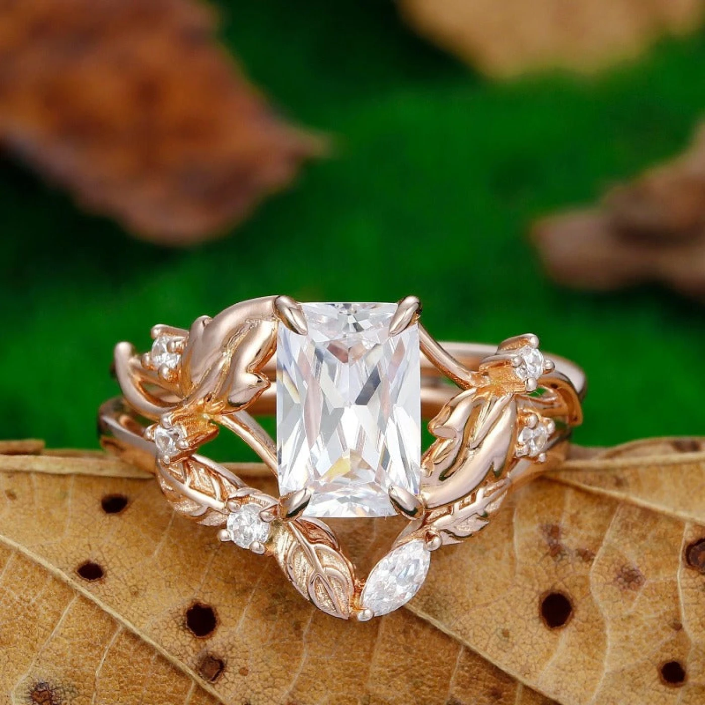 2.50CT Emerald Cut Ring Set Natrue Inspried Leaf Design
