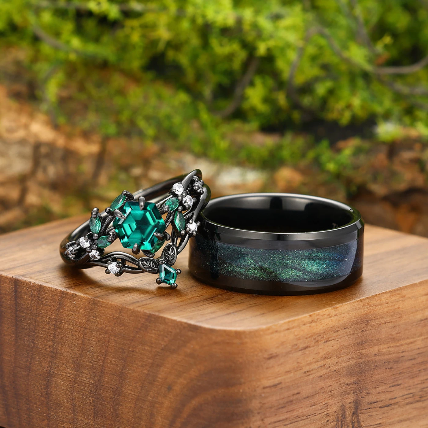 Natural Inspired Emerald Leaves Engagement Couple Rings Set