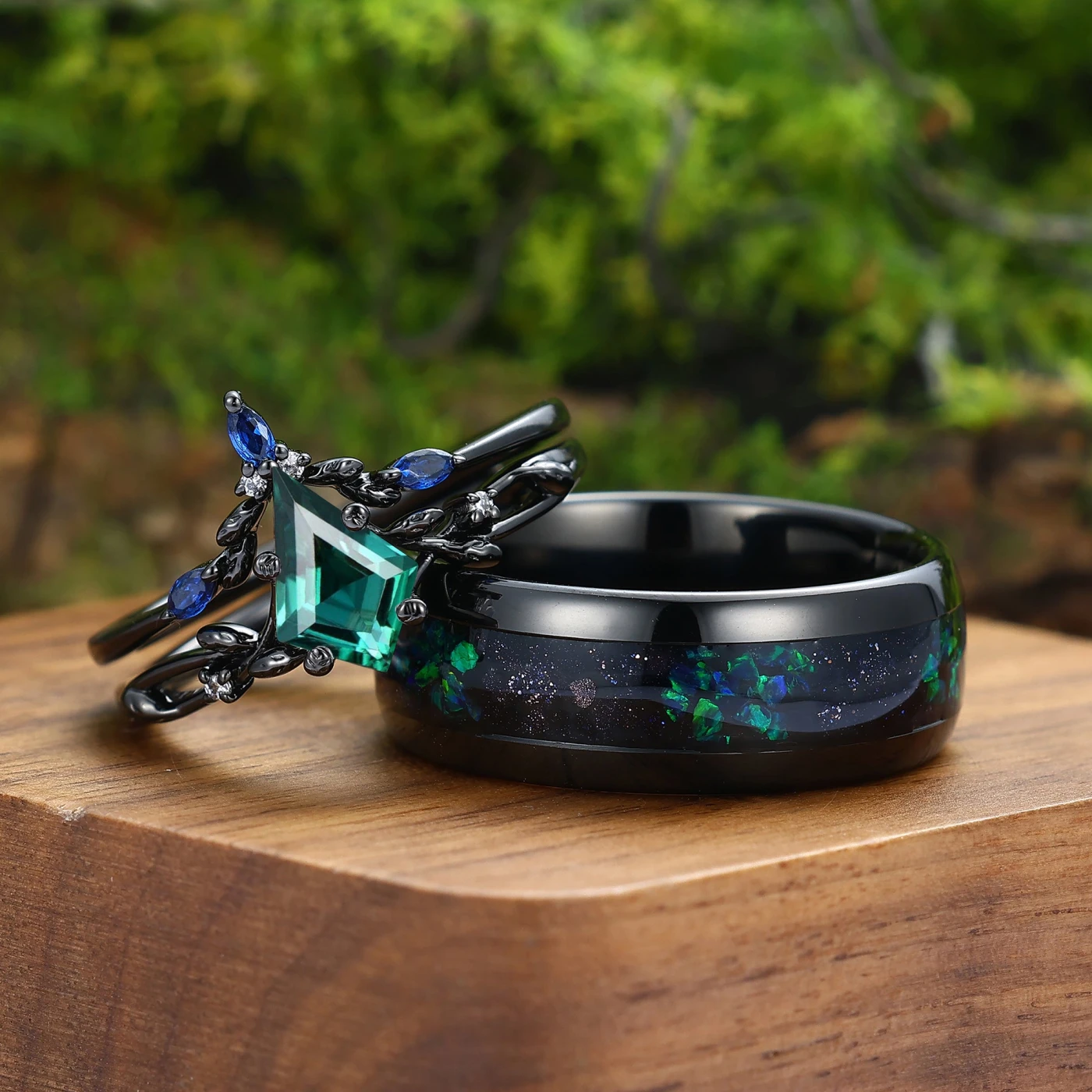 Kite Cut Emerald Twig Design Couples Ring Set 3pcs His And Hers Matching Ring