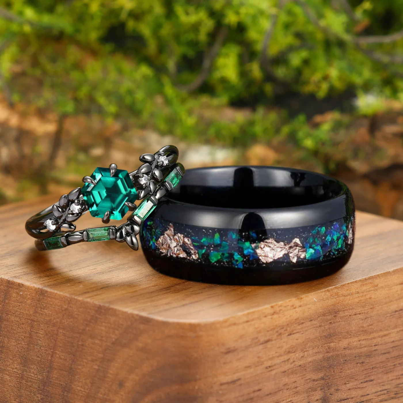 Green Emerald Leaf Design Couple Ring Set Nature Inspired His And