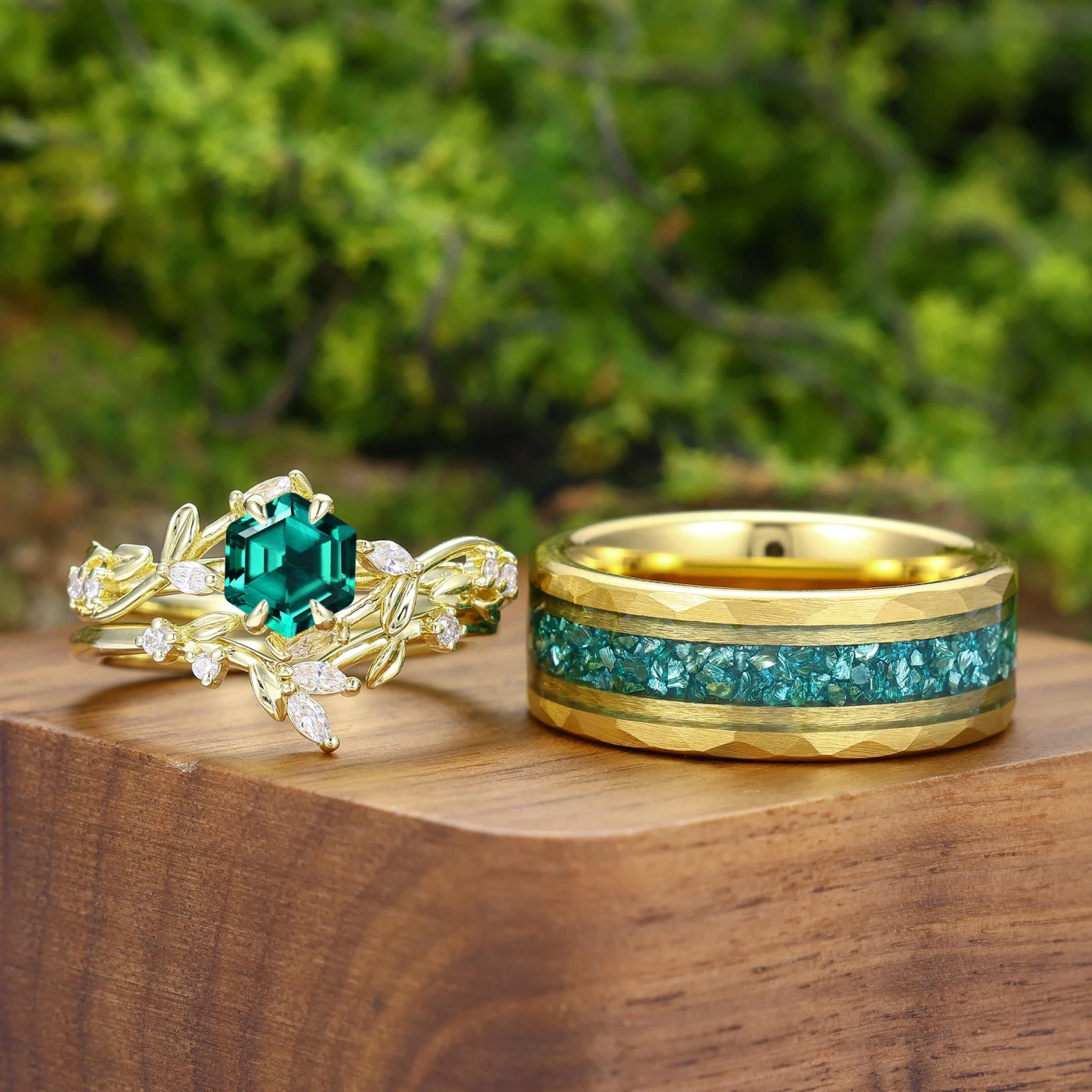Exquisite Hexagon Cut Emerald Leaf Design Couple Ring Set His And