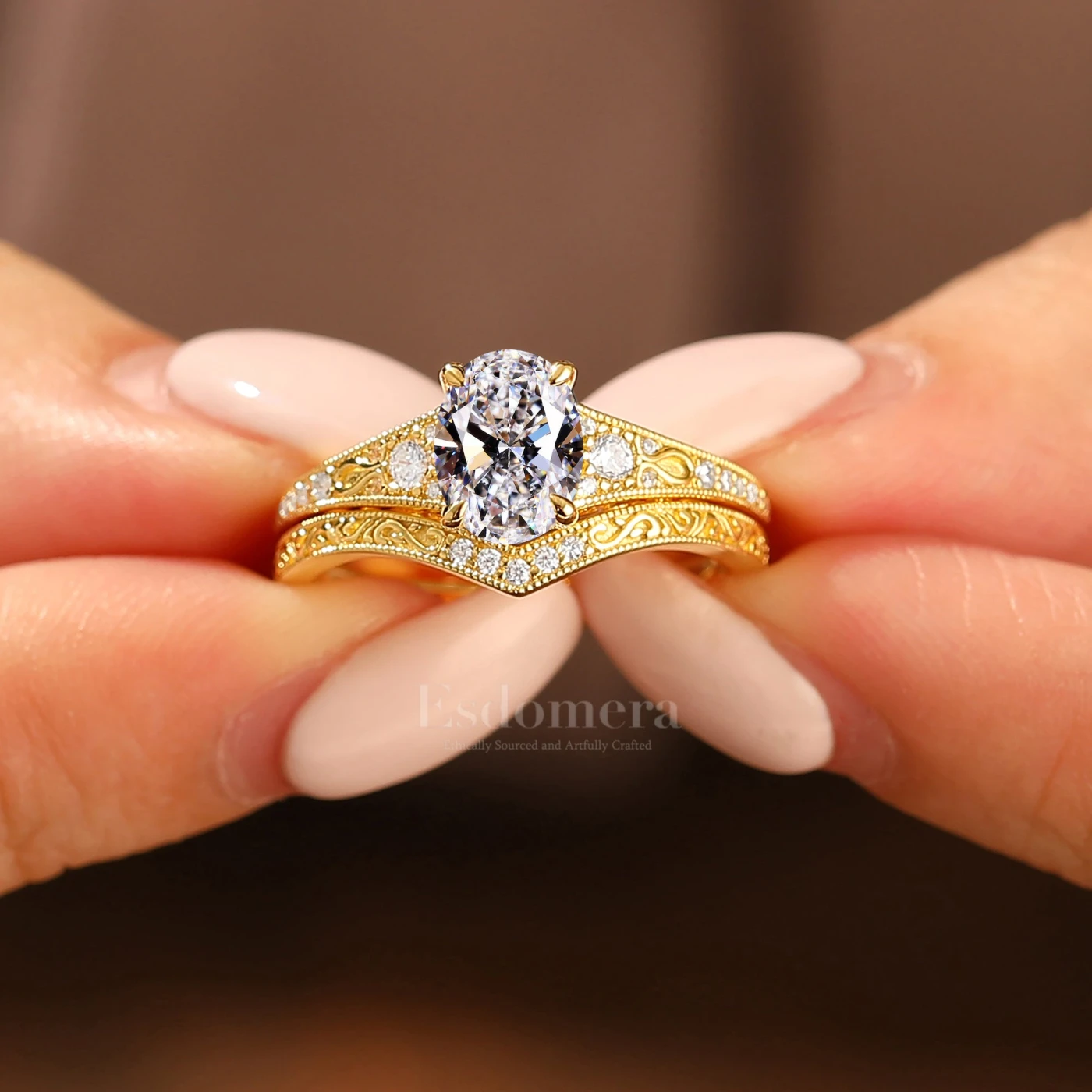 Antique Oval Shape Lab Grown Diamond 2pcs Wedding Ring Set