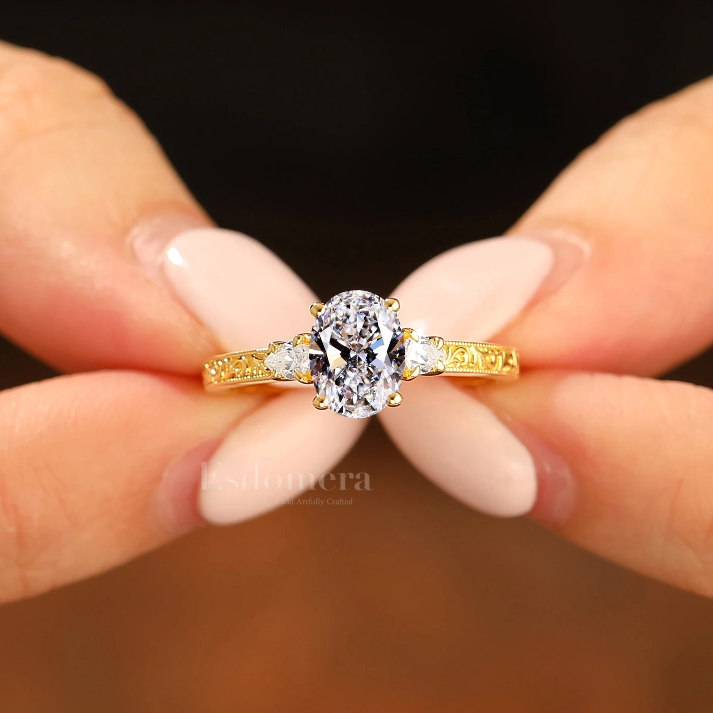 Vintage Inspired Oval Shape Lab Grown Diamond Women Ring Vine Scrolled Shank