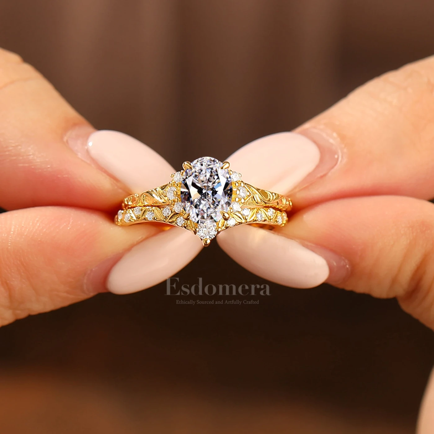 Antique Oval Shape Lab Grown Diamond 2pcs Wedding Ring Set