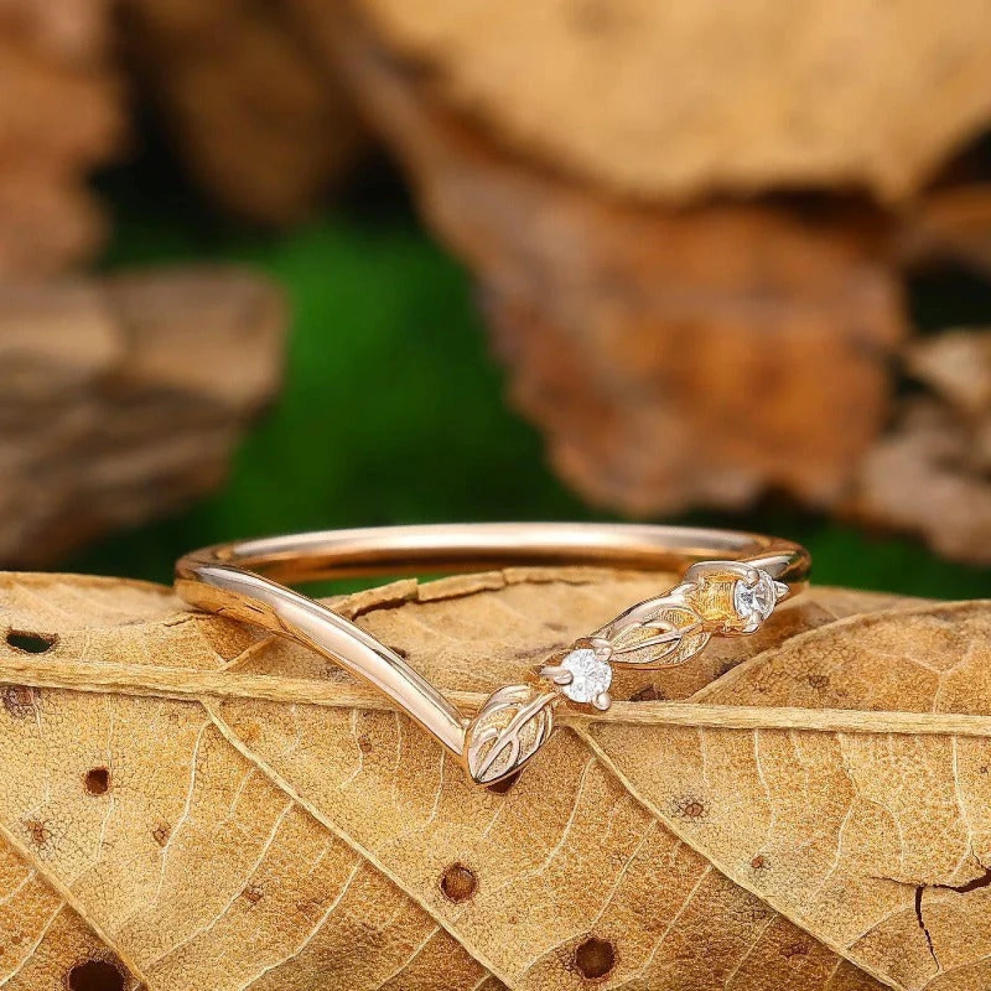 Leaf Engraved Round Lab Grown Diamond Wedding Band V-shape Women Band