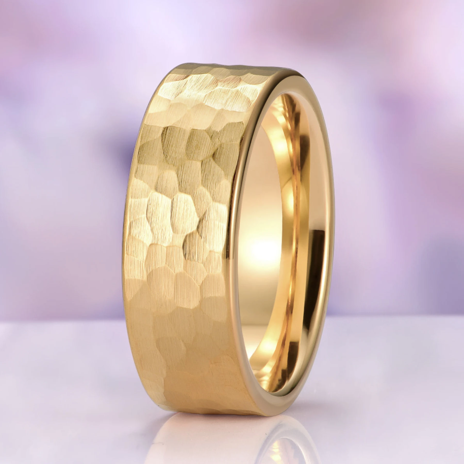Hammered Gold Men's Wedding Band in Tungsten Carbide (8mm)