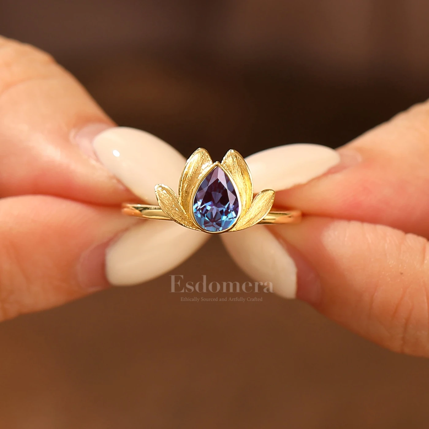 Lotus Flower Design Alexandrite Bridal Ring Solitaire Pear Cut Alexandrite