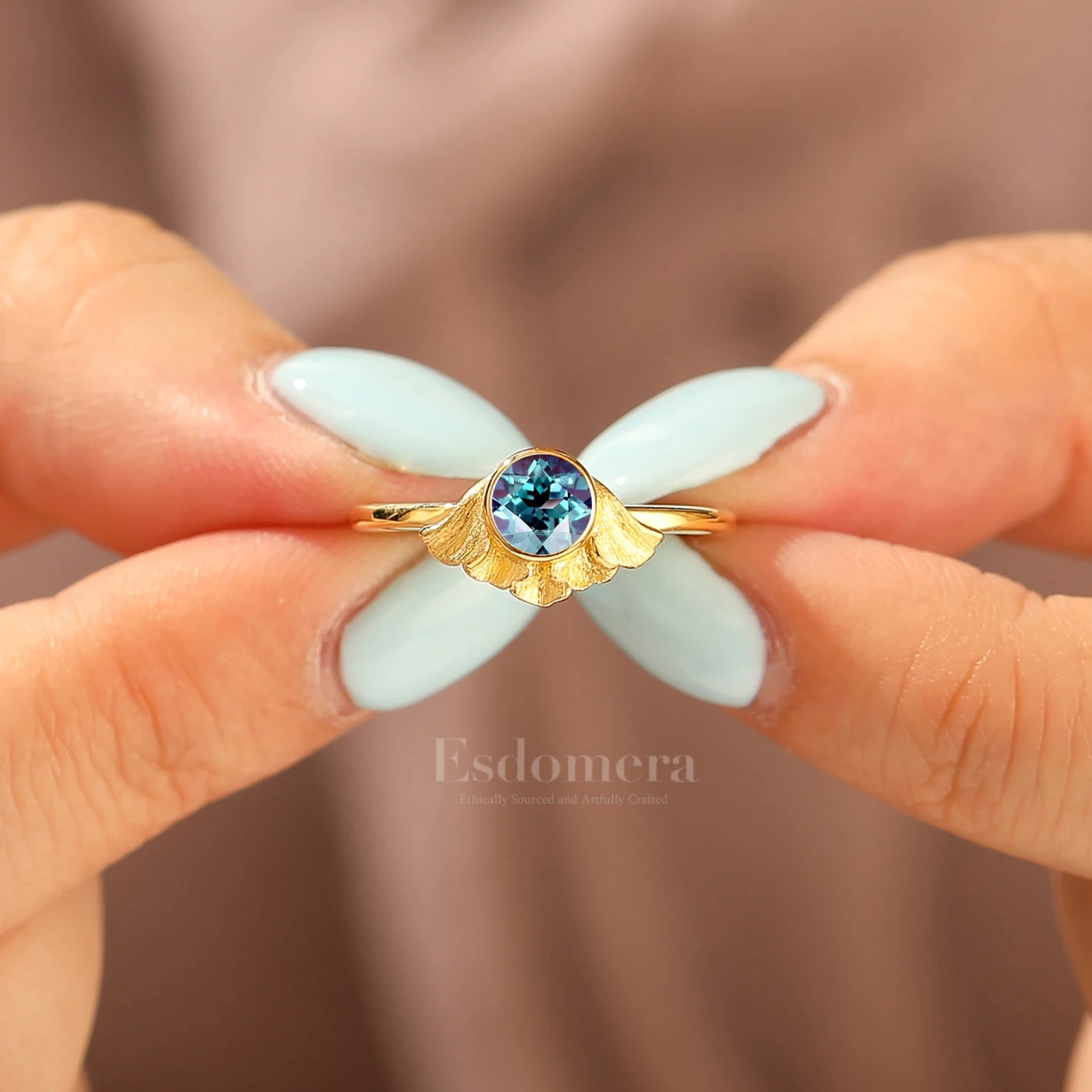Art-Inspired Ginkgo Leaf Alexandrite Women Ring Solitaire 5mm Round