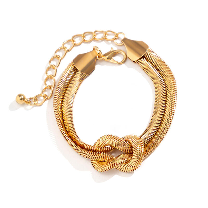 Knot Design Gold Tone Chain Bracelet
