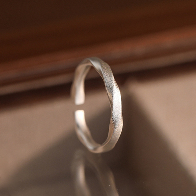 Juelvia Twist Texture Matte Sterling Silver Adjustable Men's Band