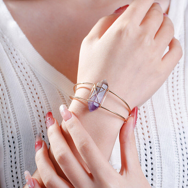 Juelvia "Soothing Power" Hexagonal Column Shaped Natural Amethyst Bangle Bracelet