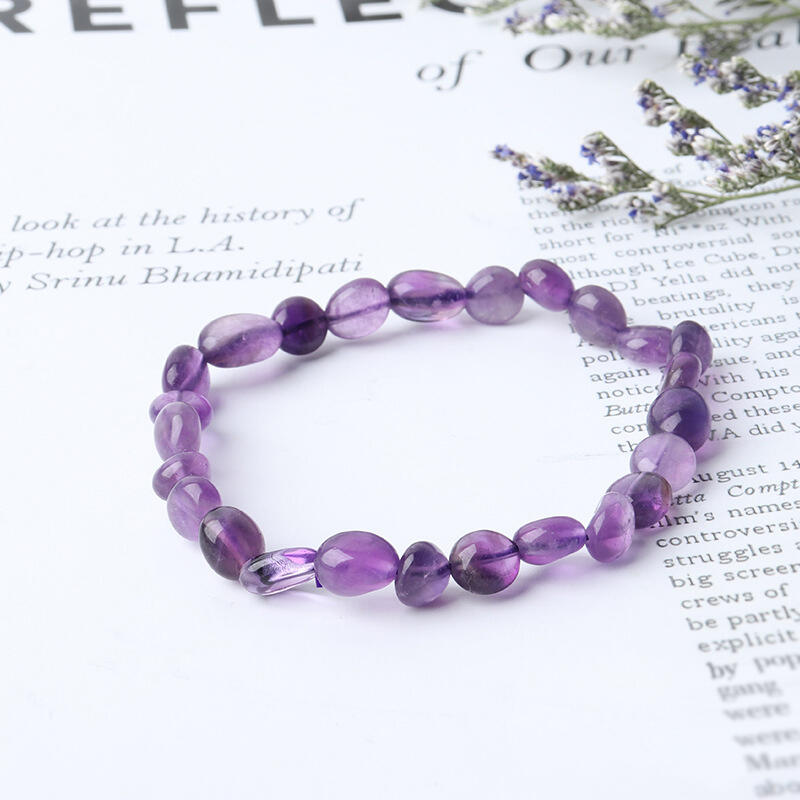 Juelvia "Serenity" Natural Amethyst Elastic Bracelet