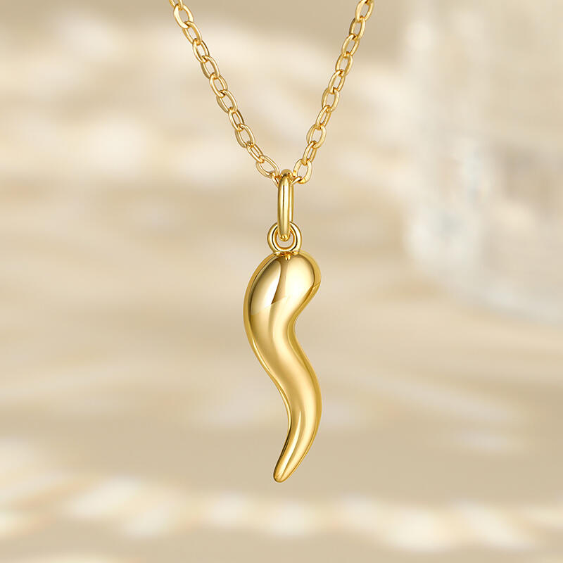 Gold Horn Necklace US