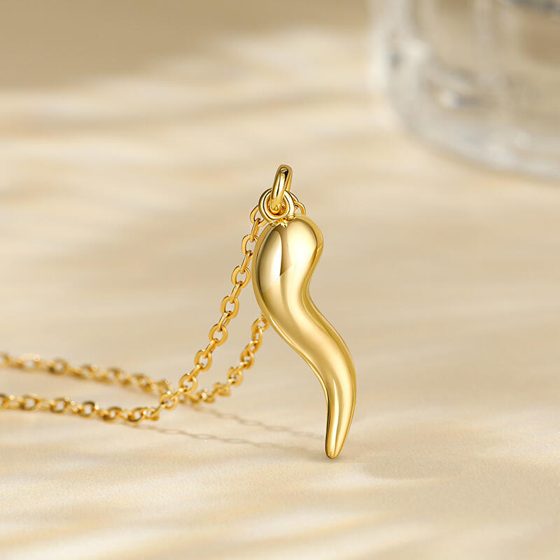 Gold Horn Necklace US