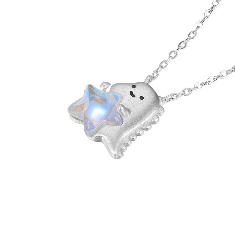 Hug Star Necklace