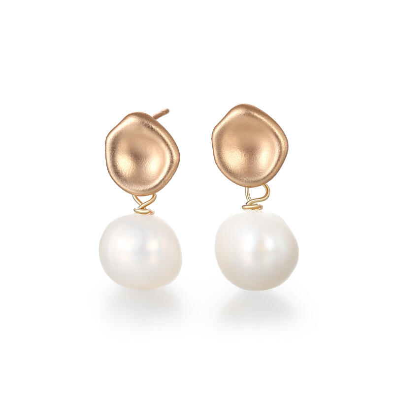 EveryDay Baroque Pearl Gold Drop Earrings
