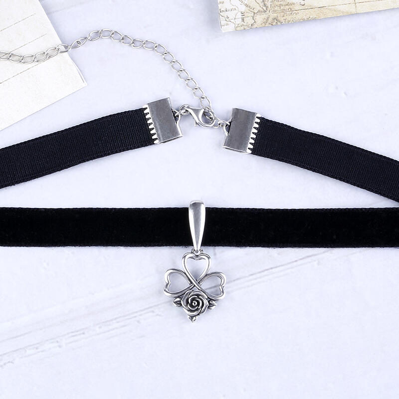 Gothic Choker American