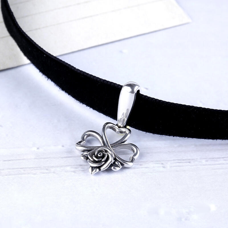 Gothic Choker American