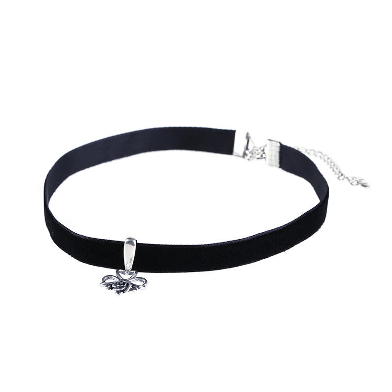 Black Choker