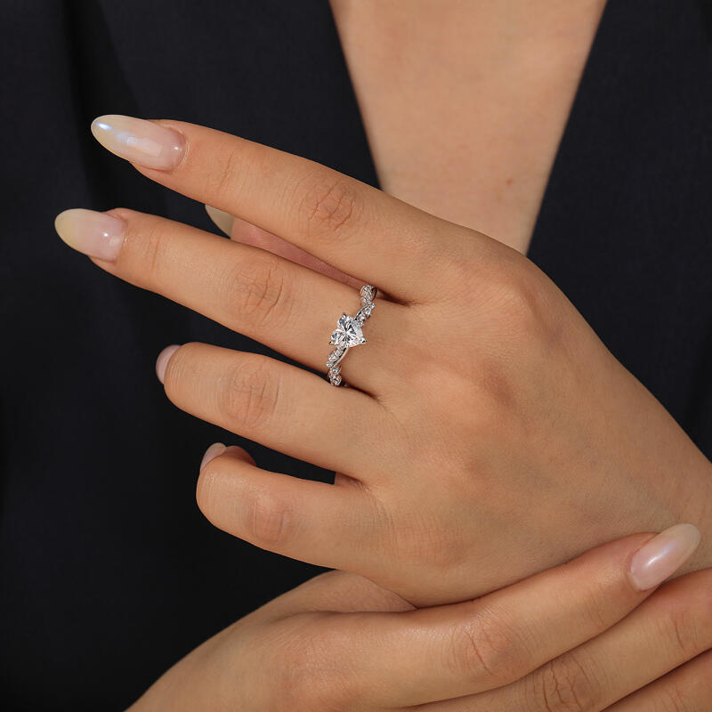 Heart Engagement Ring Juelvia US