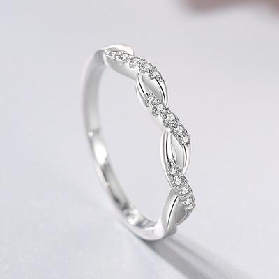 Juelvia Simple Ripple Twisted Wedding Band